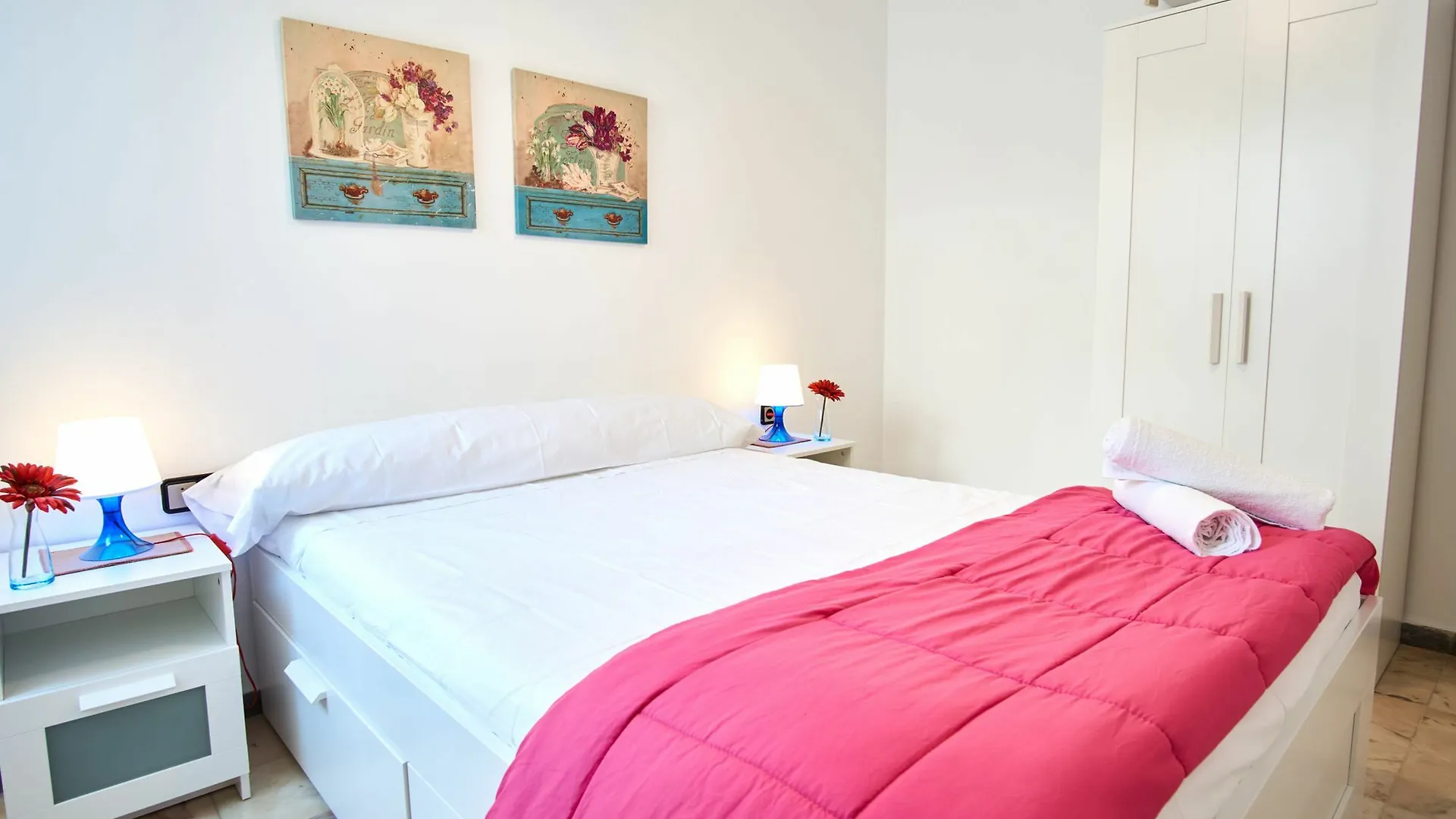 Apartment Amplio Apto En Nervion 5 Min Del Metro Seville